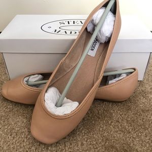 Steve Madden nude flats size 7